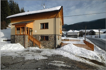 Eslovaquia Privát Huty, Exterior